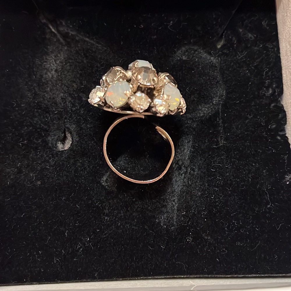 Swarovski crystallized ring. - Picture 2 of 5
